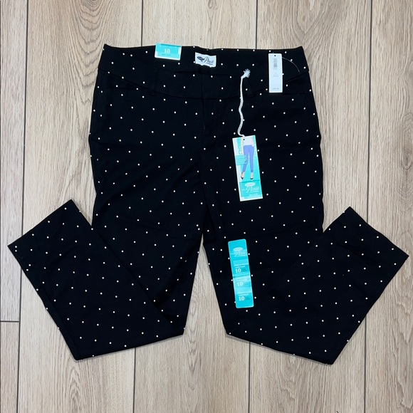 Old Navy Pants - Old Navy Black Pixie Polka Dot Ankle Pants - NWT